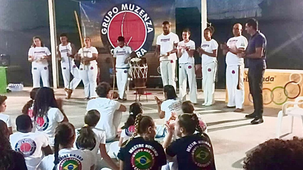 Capoeira do URJFF reuniu no seu espaço o grupo Muzenza