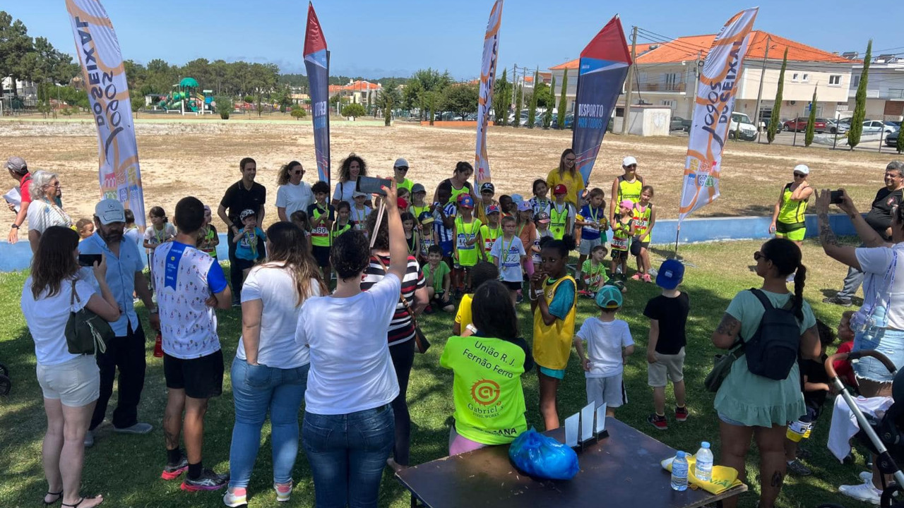 Manhã Desportiva com Kids Athletics